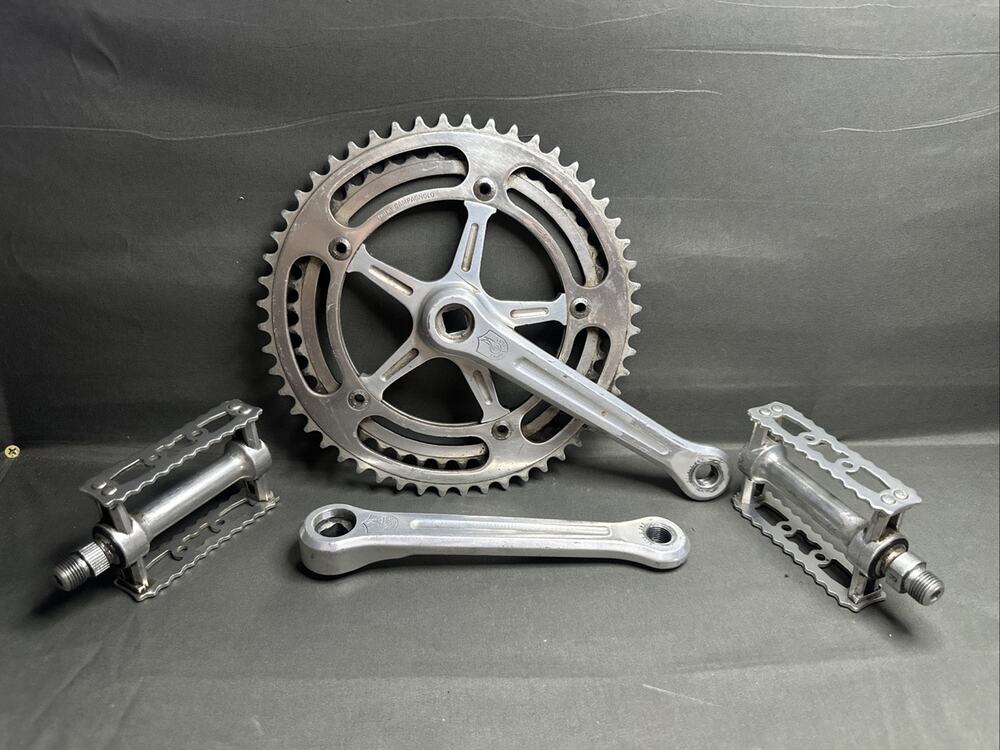Campagnolo Crankset BMX Old School 170mm 45 Chainring and BB Spindle & 2 Pedals